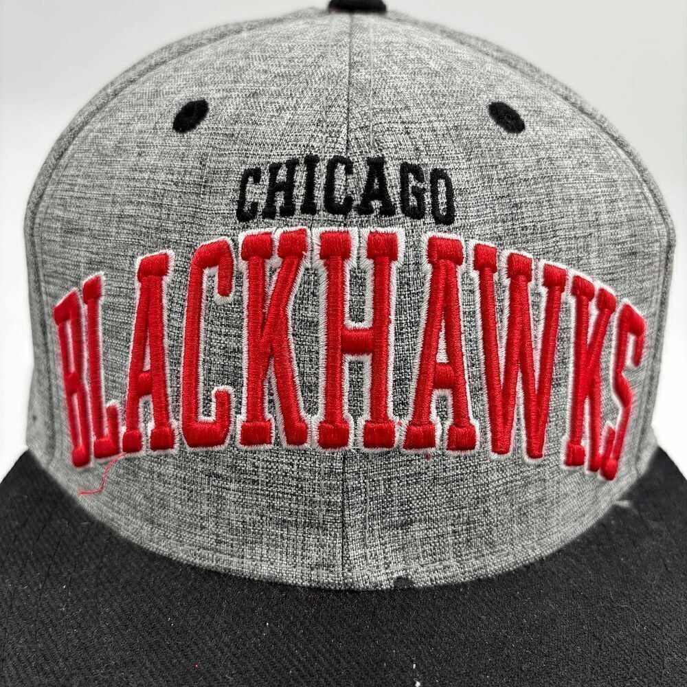 Vintage Chicago Blackhawks American‎ Needle Script Snapback Hat NWOT